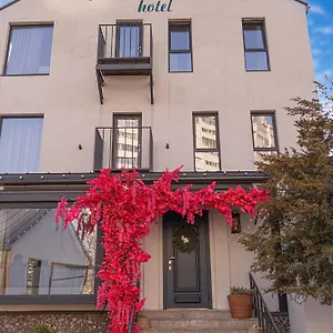 Mosh Mosh Boutique Hotel